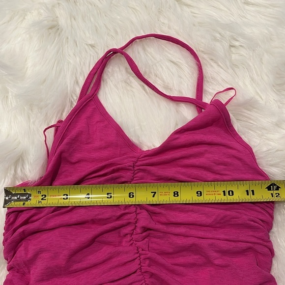 NWOT Pink Ruched Women's Crop Top Adjustable Straps Size M - Picture 7 of 8